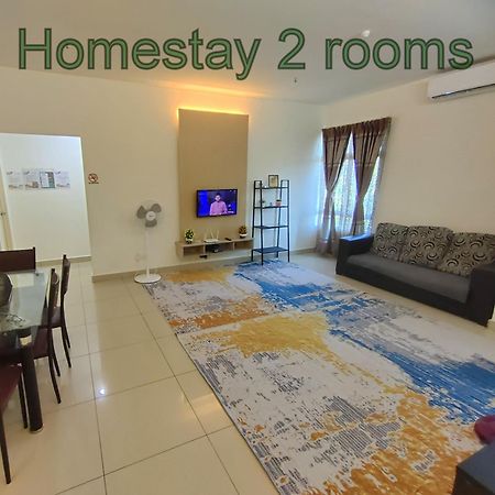 קוטה בארו 2 Rooms Homestay Deviana Wakaf Che Yeh מראה חיצוני תמונה
