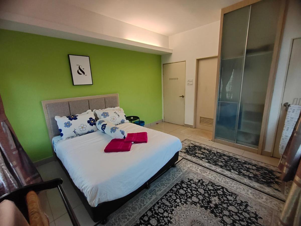 קוטה בארו 2 Rooms Homestay Deviana Wakaf Che Yeh מראה חיצוני תמונה